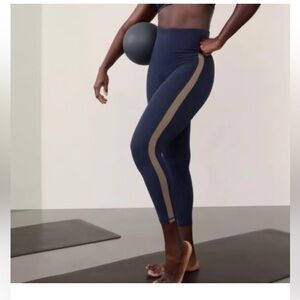 Athleta Elation Colorblock 7/8 Leggings Navy Tan Stripe PowerVita Size Small NWT